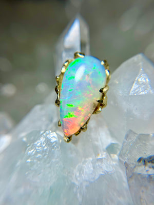 Aurora OPAL necklace 10kt yellow gold