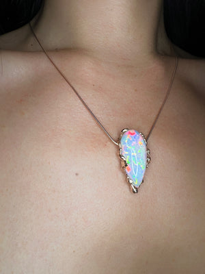 Prism Honeycomb OPAL necklace 10kt