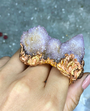 SPIRIT QUARTZ double fingered crystal knuckle ring