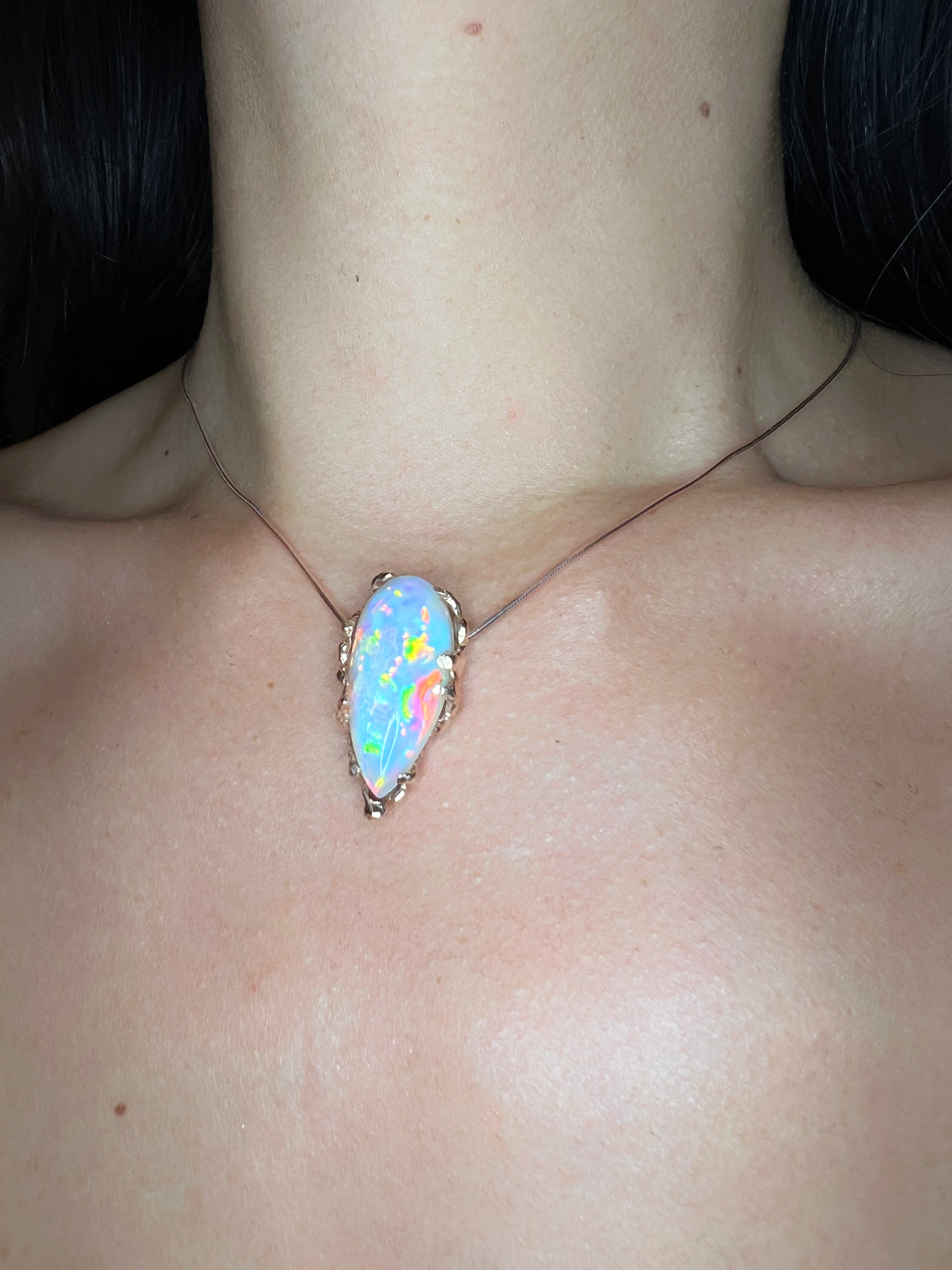 Prism Honeycomb OPAL necklace 10kt