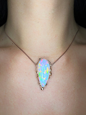 Prism Honeycomb OPAL necklace 10kt